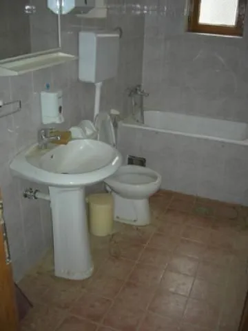 Izdavanje, poslovni prostor, 1742m², Stari Grad, Beograd