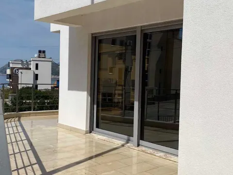 Sale, office space, 53m², Dobra Voda, Budva - image 1