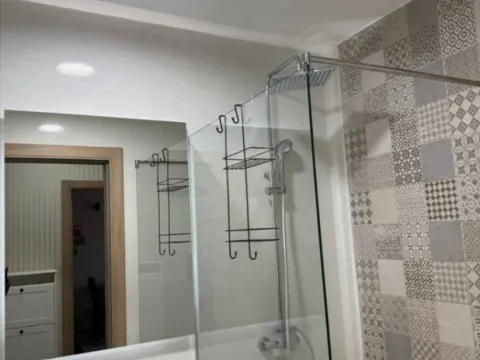 Izdavanje, jednosoban stan, 50m², City Kvart, Podgorica - image 10