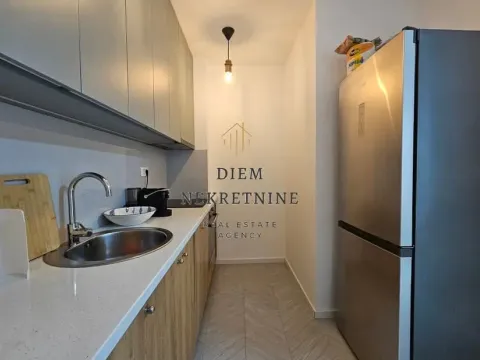 Rent, one bedroom apartment, 40m², Šušanj, Bar - image 9