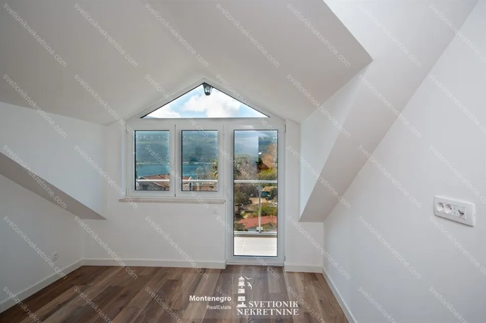 Prodaja, trosoban stan, 146m², Đenovići, Herceg Novi