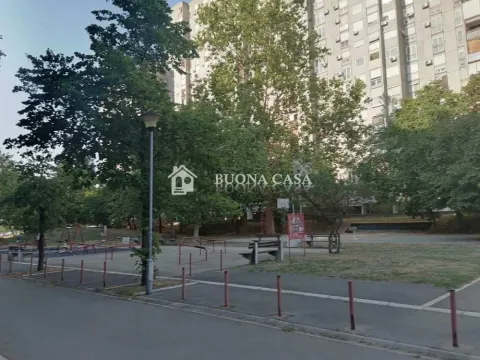 Rent, three bedroom apartment, 86m², Novi Beograd Blok 61, Novi Beograd Sve Podlokacije