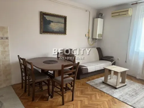 Izdavanje, stan, 48m², Centar, Novi Sad