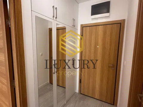 Izdavanje, jednosoban stan, 45m², City Kvart, Podgorica - image 9