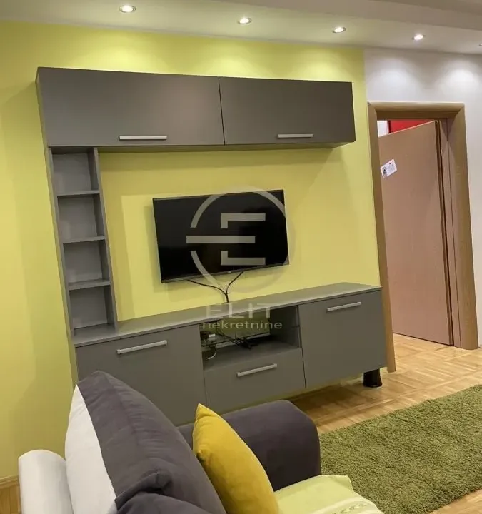 Izdavanje, jednosoban stan, 47m², Podbara, Novi Sad Sve Podlokacije