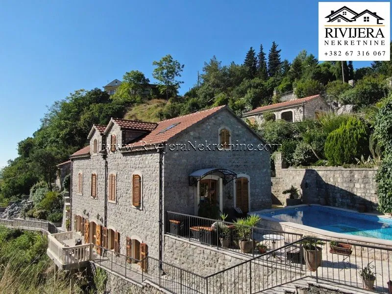 Sale, house, 226m², Podi, Herceg Novi