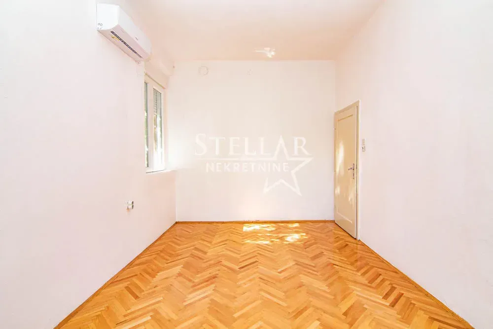 Rent, office space, 69m², Centar, Podgorica