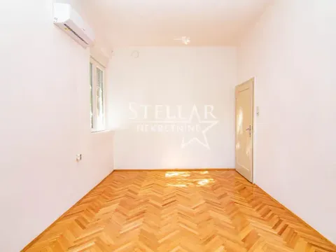Izdavanje, poslovni prostor, 69m², Centar, Podgorica - image 8