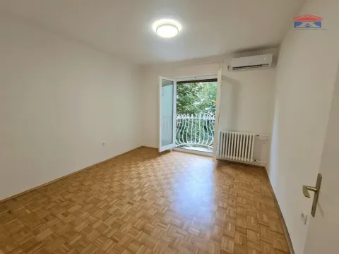 Izdavanje, poslovni prostor, 105m², Centar, Novi Sad - image 2