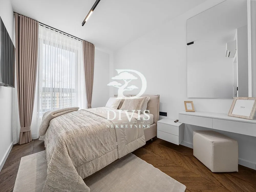 Prodaja, trosoban stan, 82m², Savski Venac, Beograd