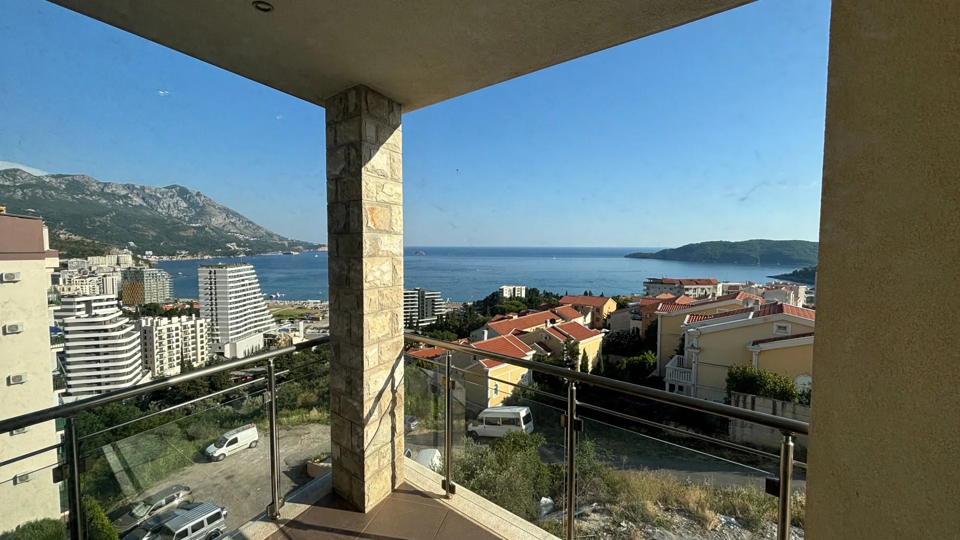 Rent, two bedroom apartment, 75m², Ivanovići, Budva