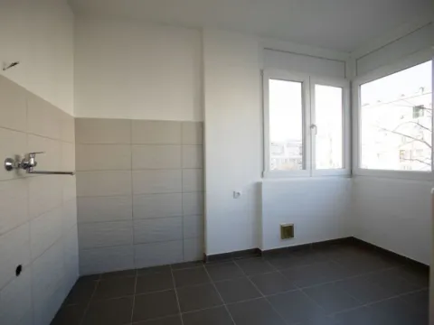 Sale, four bedroom apartment, 86m², Bulevar Oslobodjenja, Novi Sad Sve Podlokacije - image 9