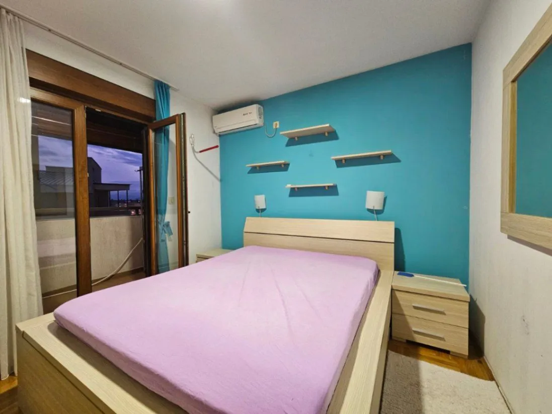 Izdavanje, dvosoban stan, 63m², Stari Aerodrom, Podgorica