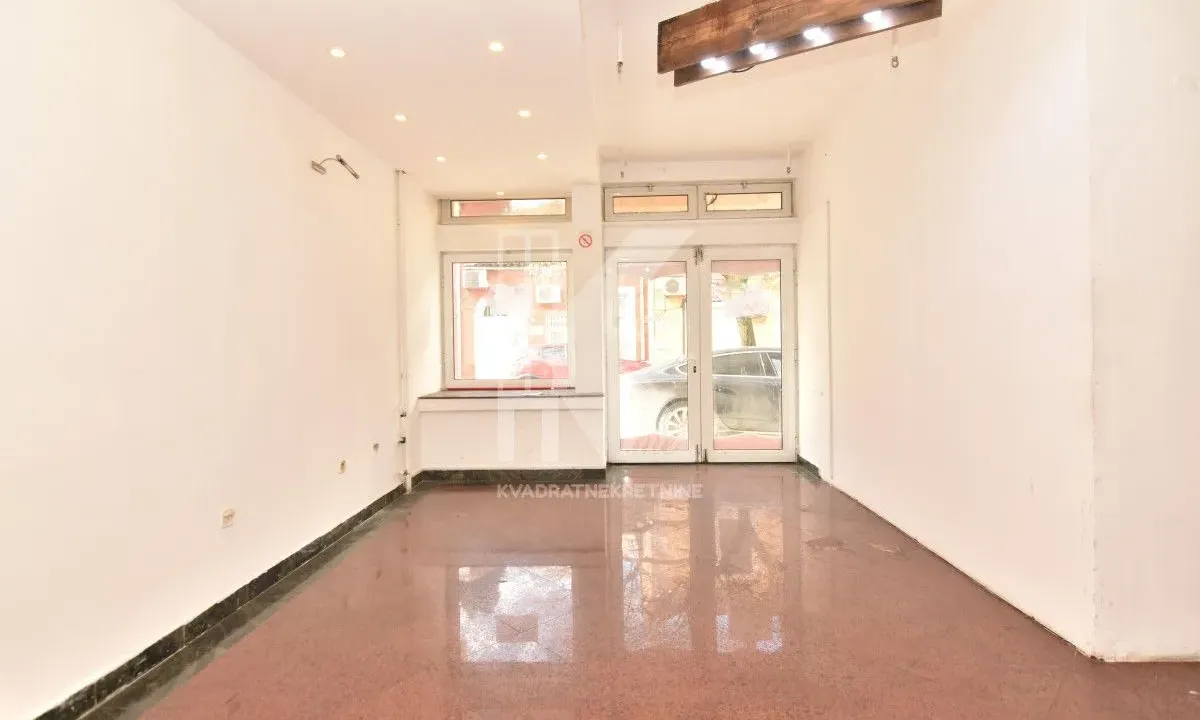Rent, office space, 100m², Centar, Podgorica