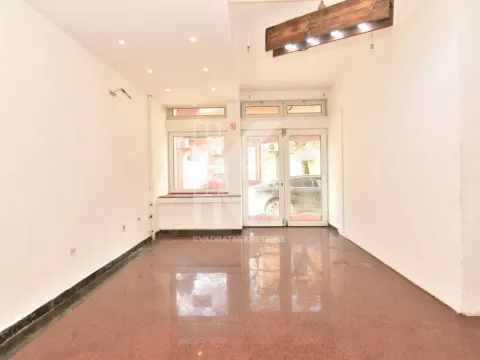 Rent, office space, 100m², Centar, Podgorica - image 1