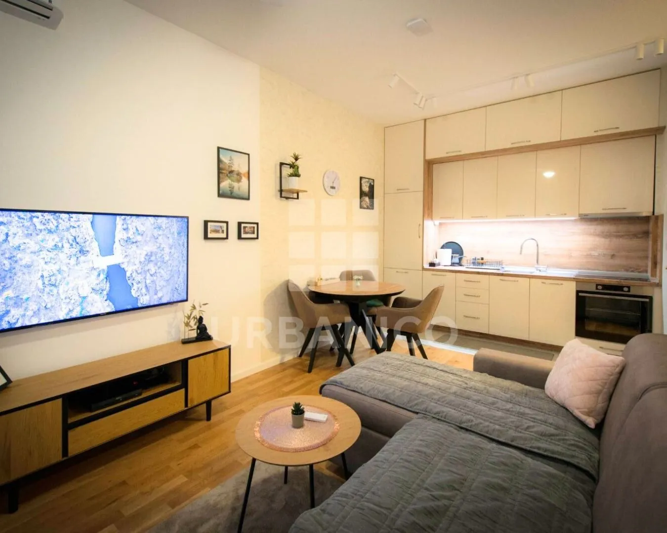 Izdavanje, jednosoban stan, 42m², Tološi, Podgorica