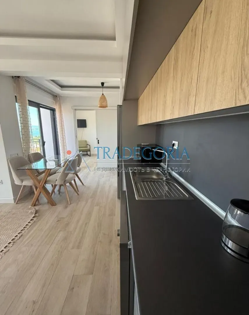 Prodaja, dvosoban stan, 70m², Tivat, Crna Gora