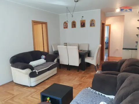 Stan in Grbavica