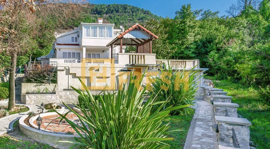 Sale, house, 240m², Kotor, Crna Gora