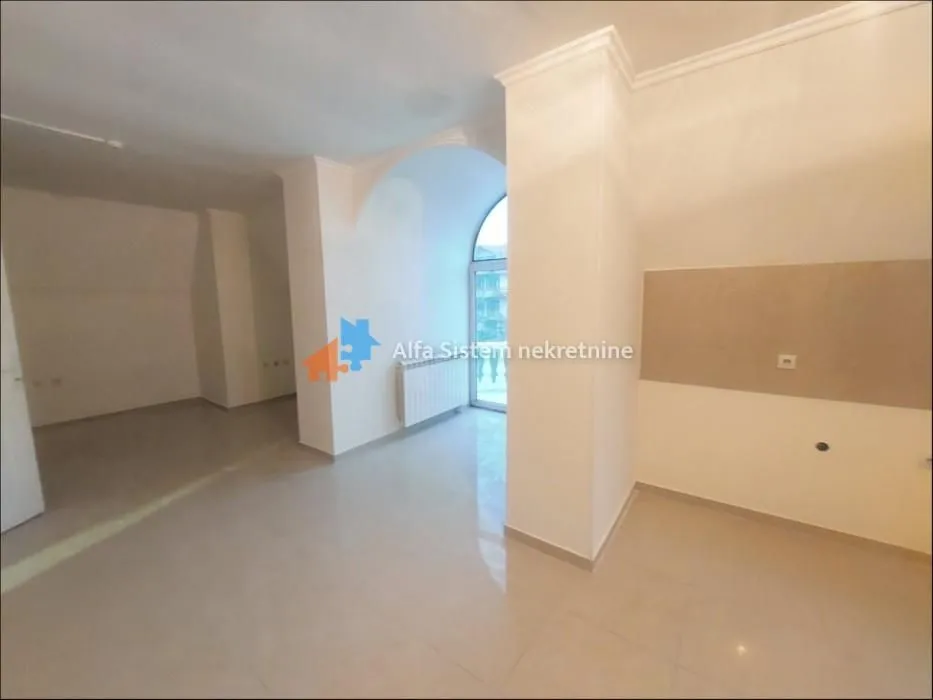 Rent, house, 380m², Zvezdara Sve Podlokacije, Beograd