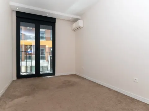 Izdavanje, dvosoban stan, 80m², Preko Morače, Podgorica - image 5