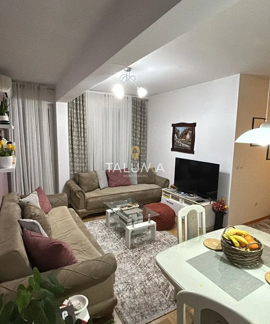Prodaja, dvosoban stan, 72m², Momišići, Podgorica