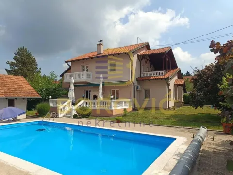 Sale, house, 220m², Sremčica, Beograd - image 1