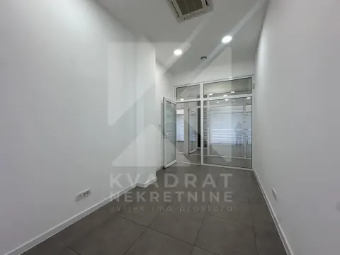 Izdavanje, poslovni prostor, 362m², Ljubović, Podgorica - image 34