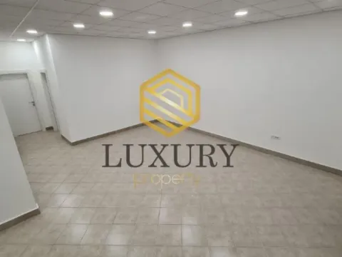 Rent, office space, 90m², Stari Aerodrom, Podgorica - image 5