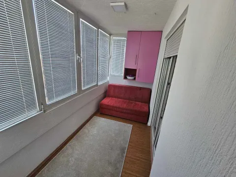 Izdavanje, jednosoban stan, 43m², Stari Aerodrom, Podgorica - image 2