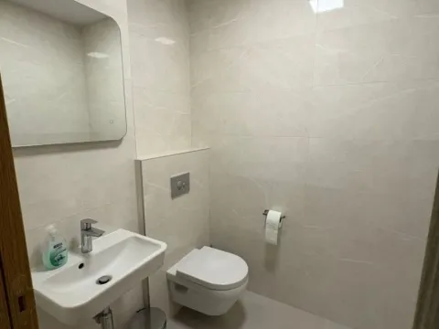 Izdavanje, dvosoban stan, 72m², New City, Podgorica - image 8