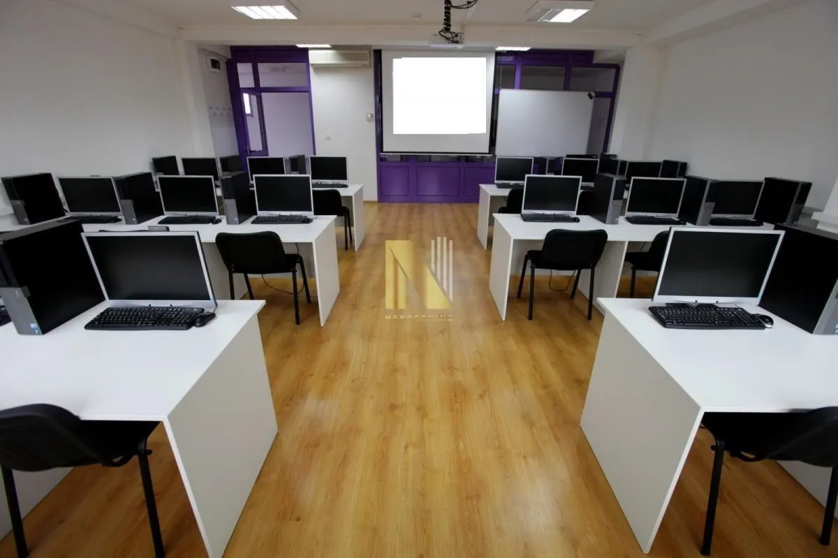 Rent, office space, 500m², Adamovićevo Naselje, Novi Sad Sve Podlokacije