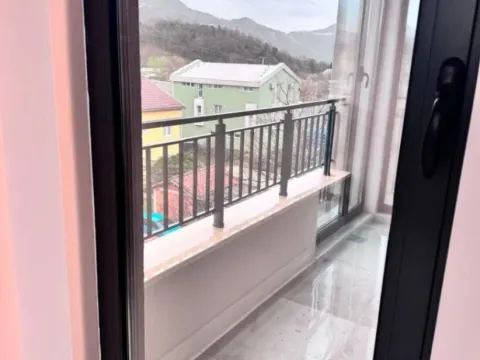 Izdavanje, dvosoban stan, 70m², Lastva Grbaljska, Kotor - image 7