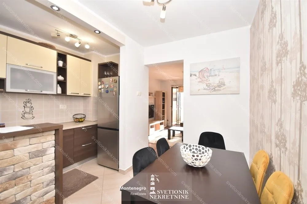 Prodaja, dvosoban stan, 79m², Topla, Herceg Novi