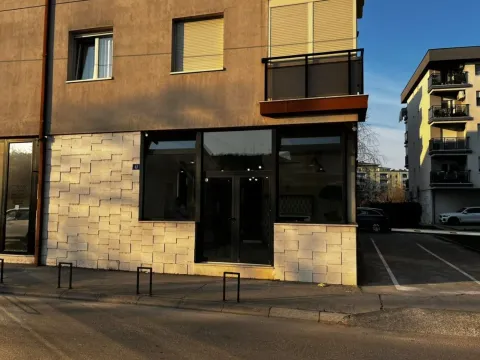 Prodaja, poslovni prostor, 92m², Nova Dalmatinska, Podgorica - image 14