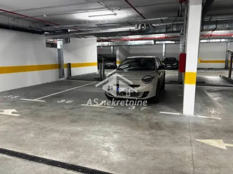 Izdavanje, dvosoban stan, 55m², Hala Pionir, Palilula Sve Podlokacije - image 14