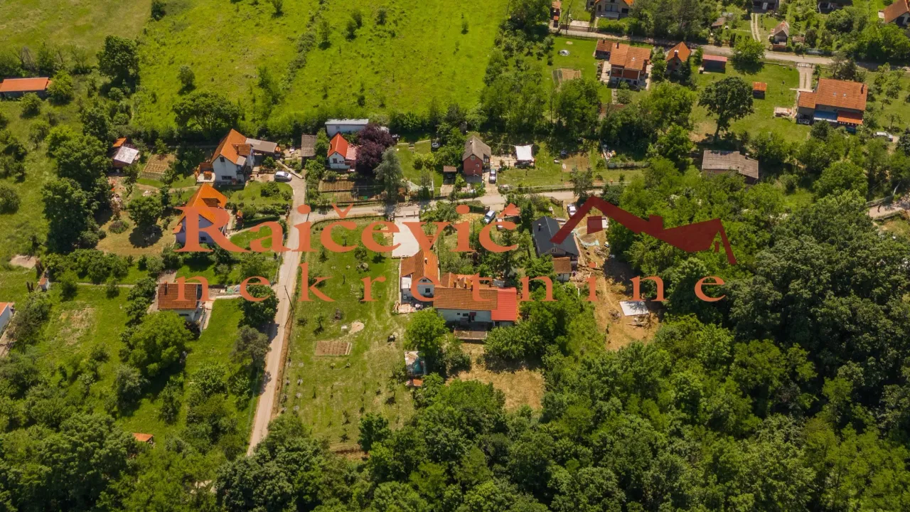 Prodaja, kuća, 196m², Arnajevo, Barajevo