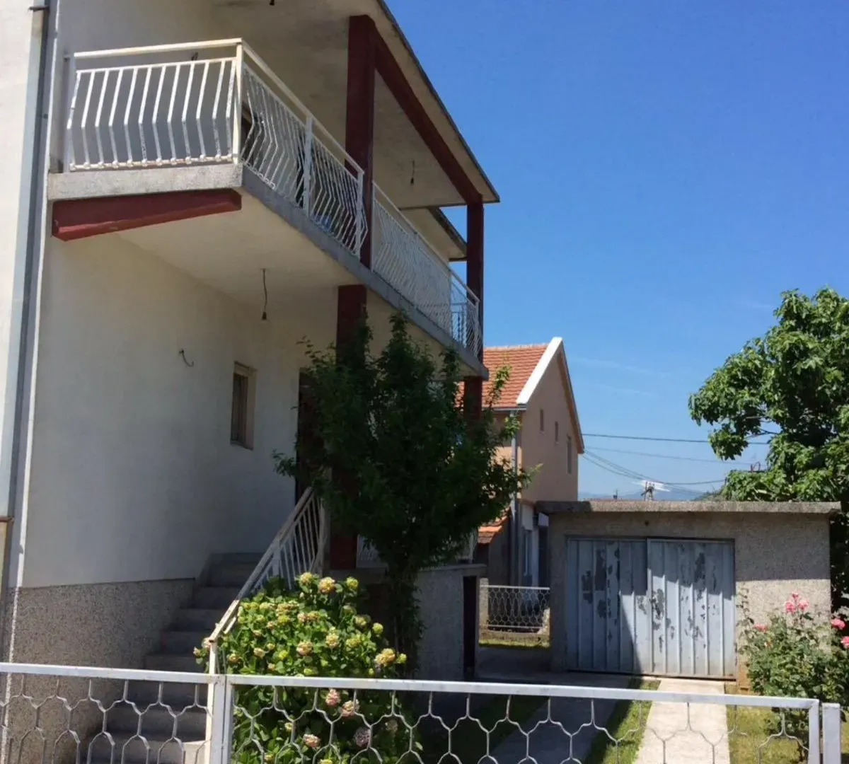 Prodaja, kuća, 214m², Podgorica, Crna Gora