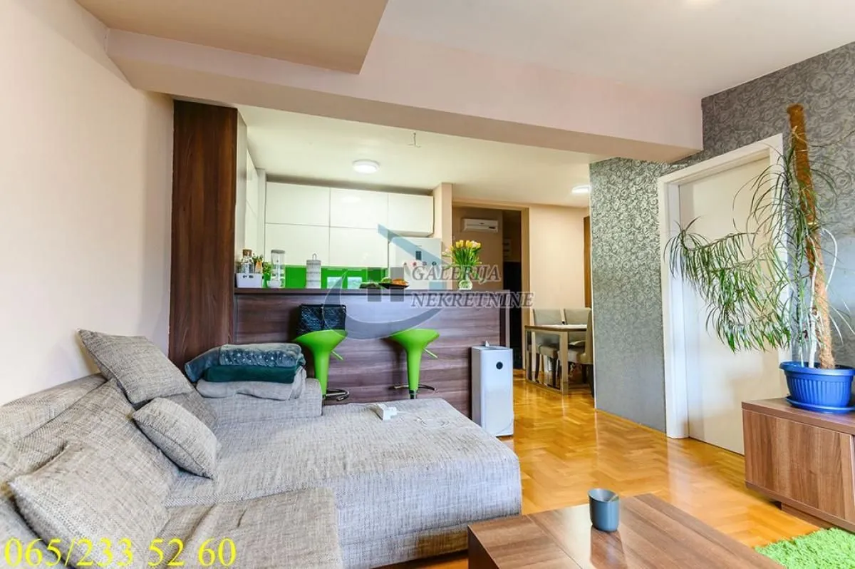 Prodaja, trosoban stan, 58m², Uciteljsko Naselje, Zvezdara Sve Podlokacije