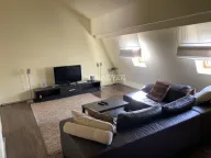 Izdavanje, trosoban stan, 93m², Stari Grad, Beograd - image 1