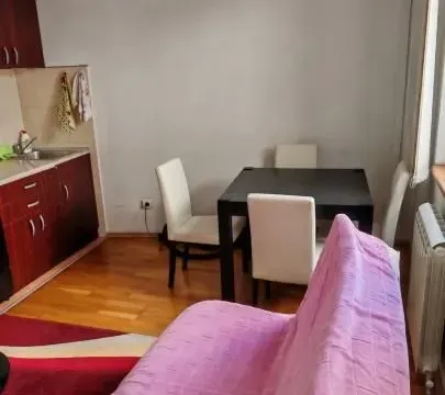 Izdavanje, dvosoban stan, 42m², Centar, Novi Sad - image 6