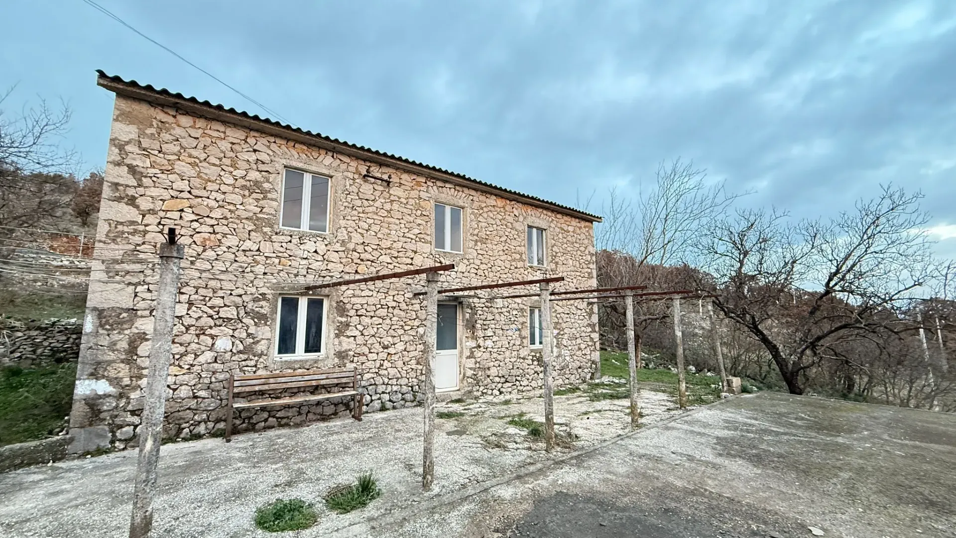 Sale, house, 90m², Velja Gorana, Bar