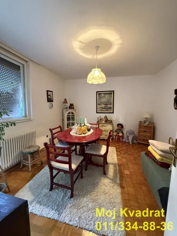 Prodaja, trosoban stan, 56m², Petlovo Brdo, Beograd