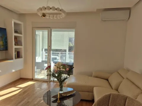 Prodaja, jednosoban stan, 43m², Bečići, Budva - image 1