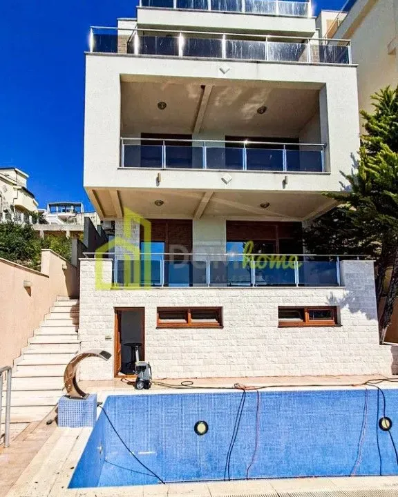 Sale, office space, 640m², Dobre Vode, Bar