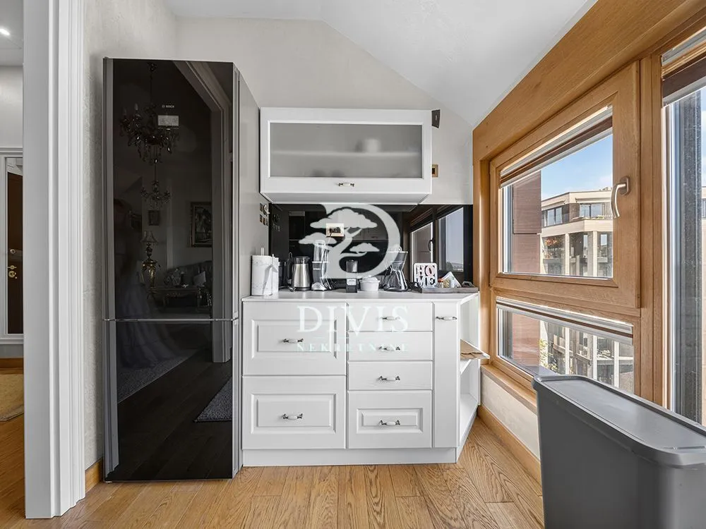 Rent, four bedroom apartment, 107m², Dorćol Sve Podlokacije, Beograd