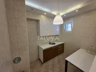 Izdavanje, kuća, 300m², Gornja Gorica, Podgorica - image 14