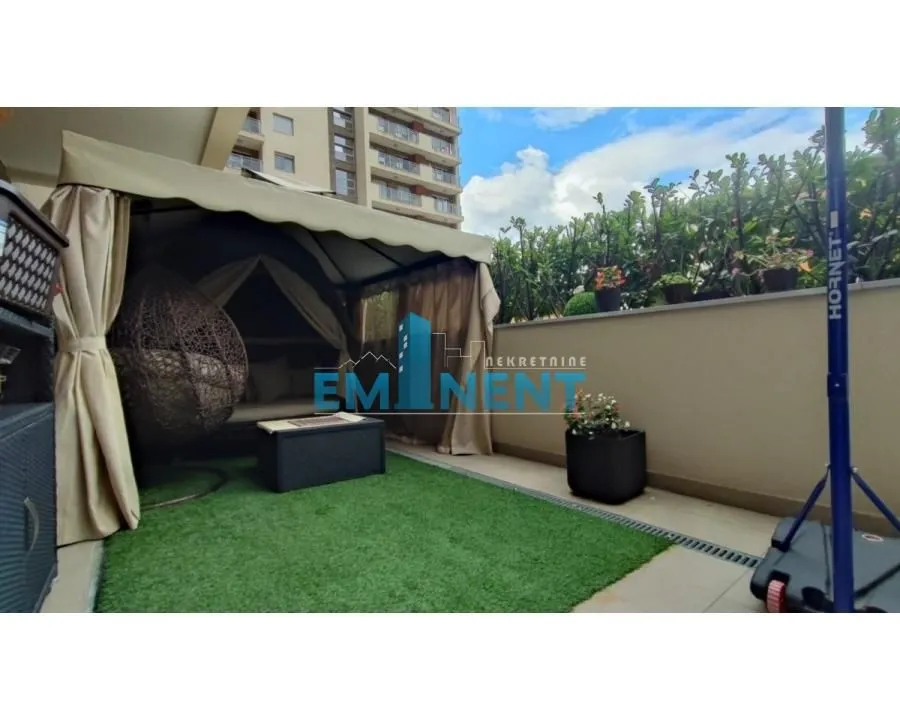 Prodaja, trosoban stan, 96m², Novi Beograd Blok 67, Novi Beograd Sve Podlokacije