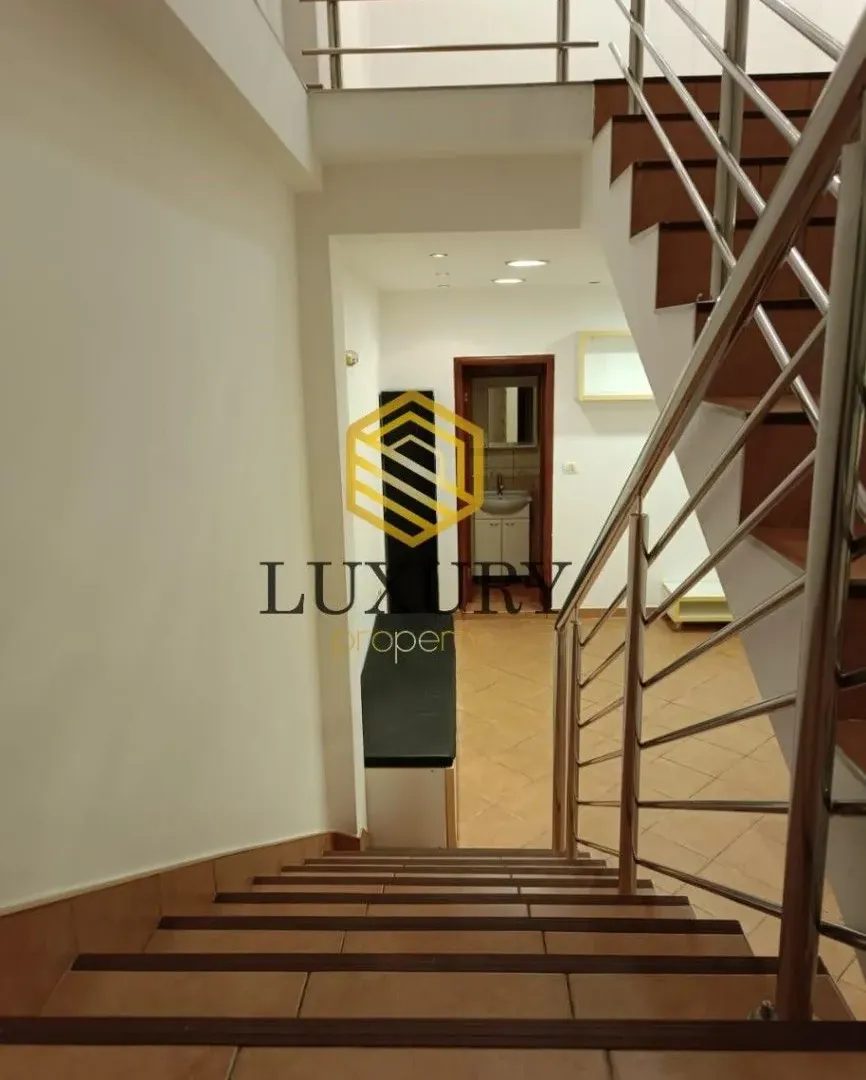 Rent, office space, 46m², Centar, Podgorica