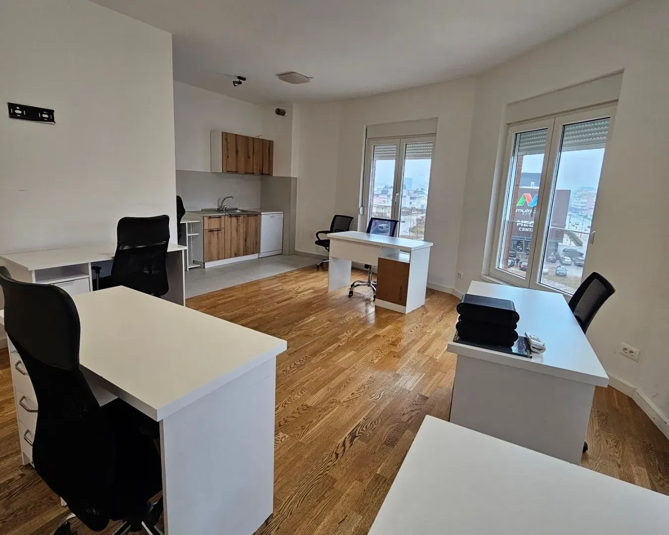 Izdavanje, trosoban stan, 116m², Zabjelo, Podgorica